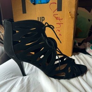 Woman’s 11W Wide Black Lace Up Heels